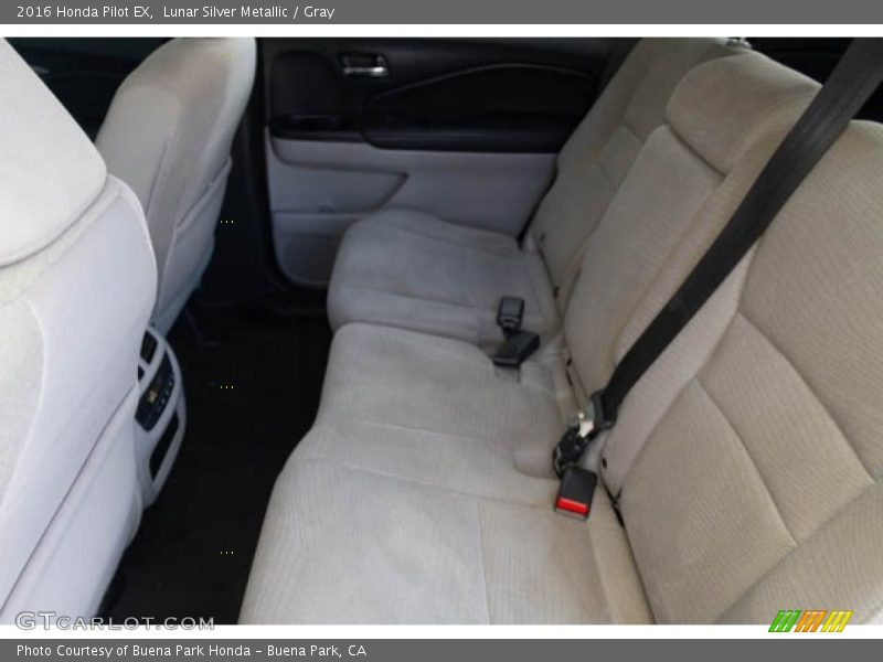 Lunar Silver Metallic / Gray 2016 Honda Pilot EX