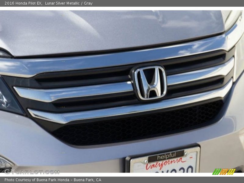 Lunar Silver Metallic / Gray 2016 Honda Pilot EX