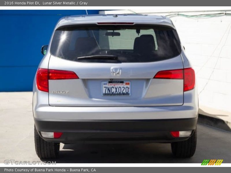 Lunar Silver Metallic / Gray 2016 Honda Pilot EX