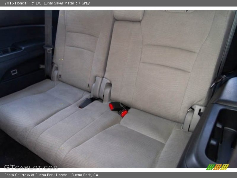 Lunar Silver Metallic / Gray 2016 Honda Pilot EX