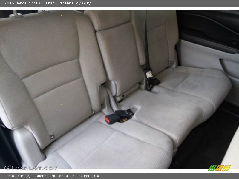 Lunar Silver Metallic / Gray 2016 Honda Pilot EX
