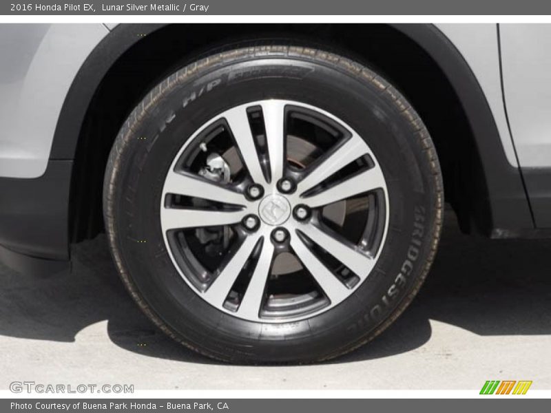 Lunar Silver Metallic / Gray 2016 Honda Pilot EX