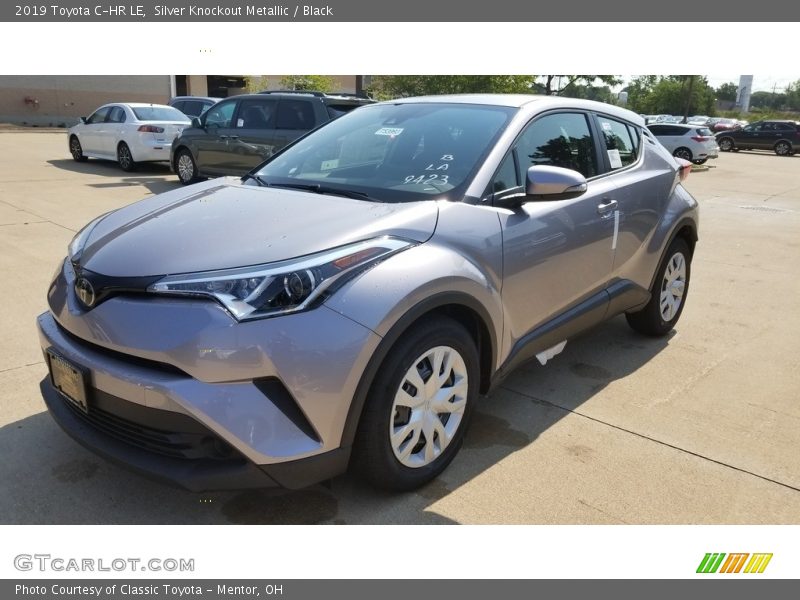 Silver Knockout Metallic / Black 2019 Toyota C-HR LE