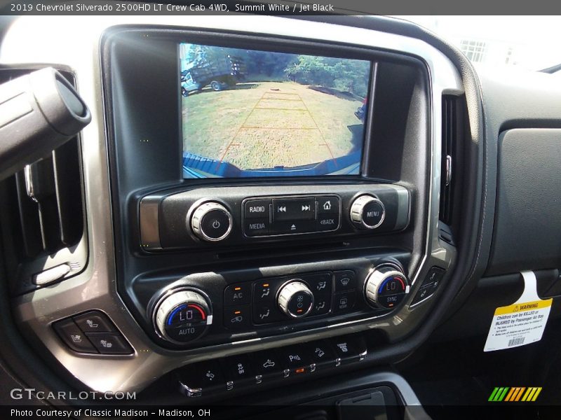 Summit White / Jet Black 2019 Chevrolet Silverado 2500HD LT Crew Cab 4WD