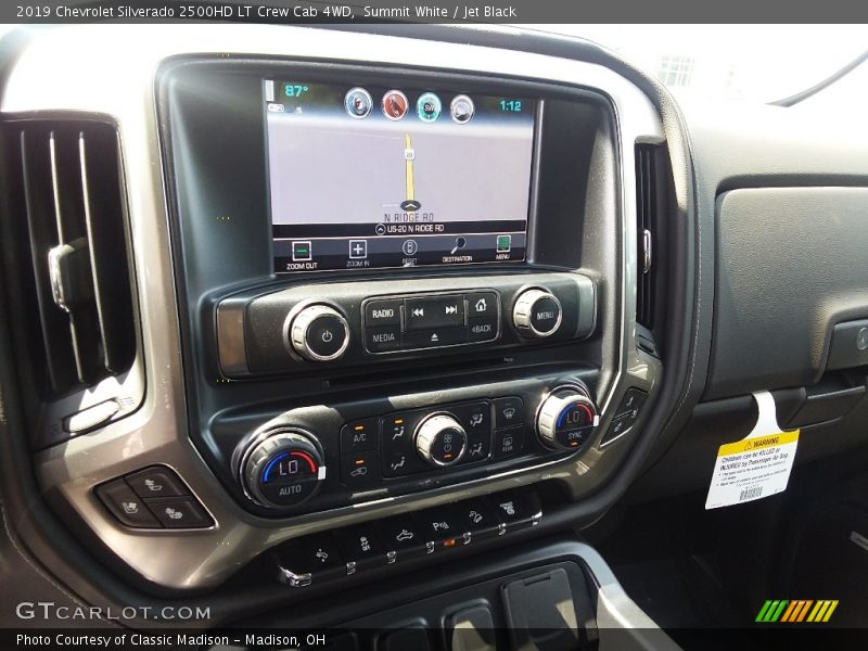 Summit White / Jet Black 2019 Chevrolet Silverado 2500HD LT Crew Cab 4WD