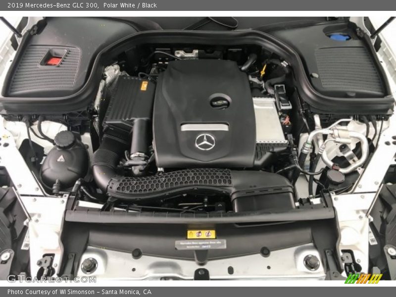 Polar White / Black 2019 Mercedes-Benz GLC 300