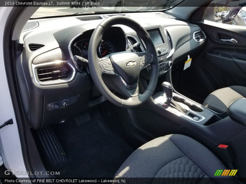 Summit White / Jet Black 2019 Chevrolet Equinox LT
