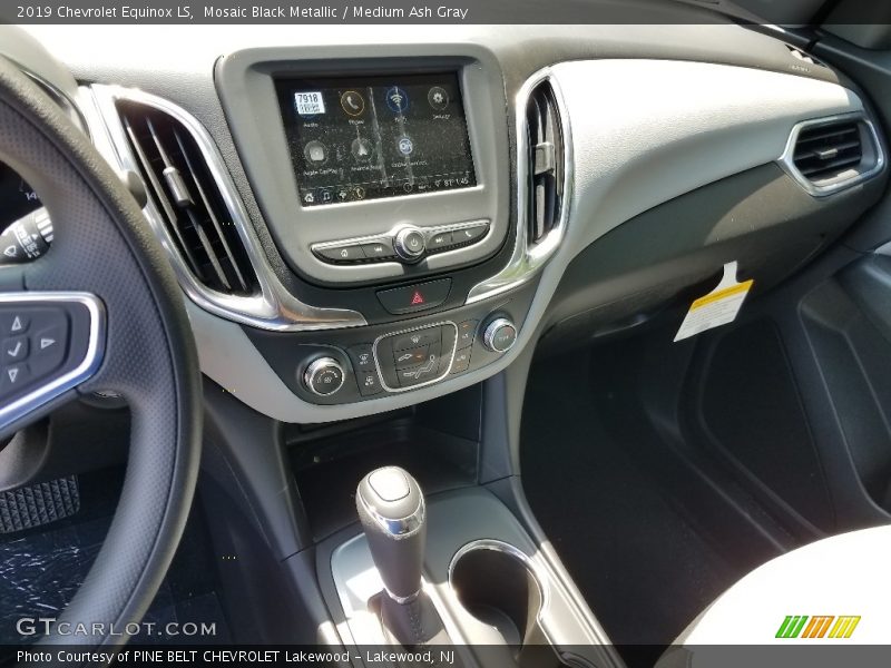 Mosaic Black Metallic / Medium Ash Gray 2019 Chevrolet Equinox LS