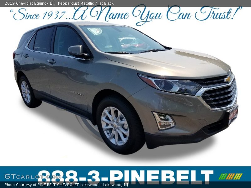 Pepperdust Metallic / Jet Black 2019 Chevrolet Equinox LT