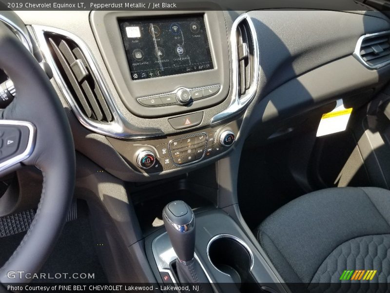 Pepperdust Metallic / Jet Black 2019 Chevrolet Equinox LT