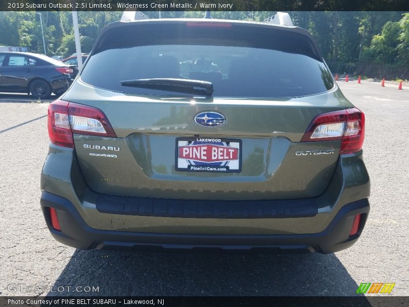 Wilderness Green Metallic / Warm Ivory 2019 Subaru Outback 2.5i Limited