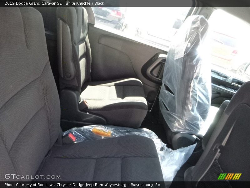 White Knuckle / Black 2019 Dodge Grand Caravan SE