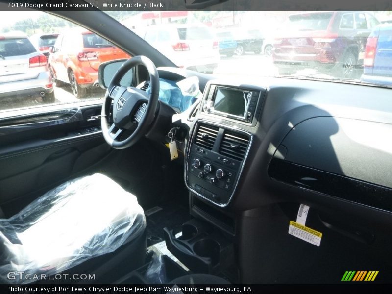 White Knuckle / Black 2019 Dodge Grand Caravan SE