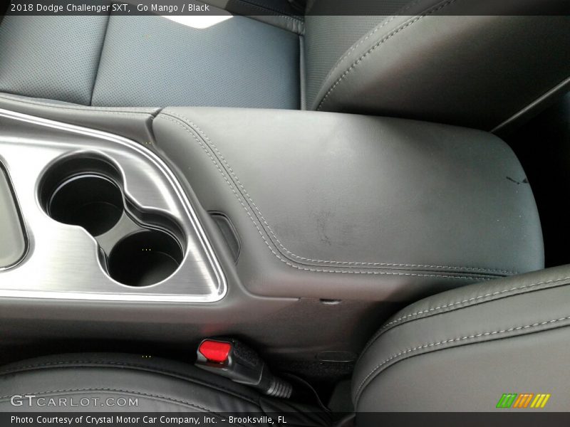 Go Mango / Black 2018 Dodge Challenger SXT