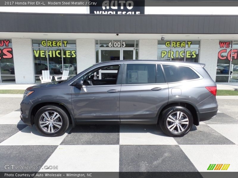 Modern Steel Metallic / Gray 2017 Honda Pilot EX-L