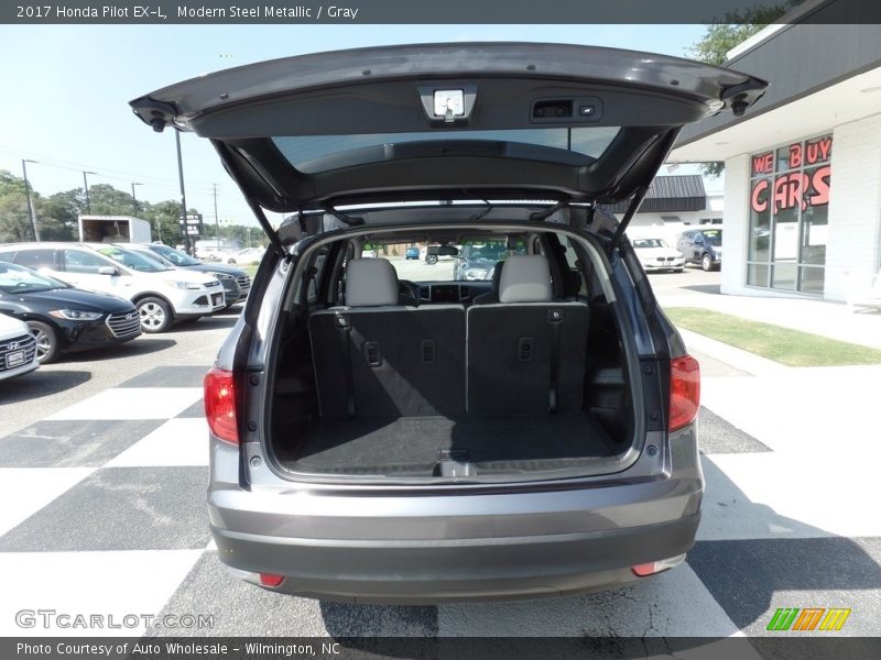 Modern Steel Metallic / Gray 2017 Honda Pilot EX-L