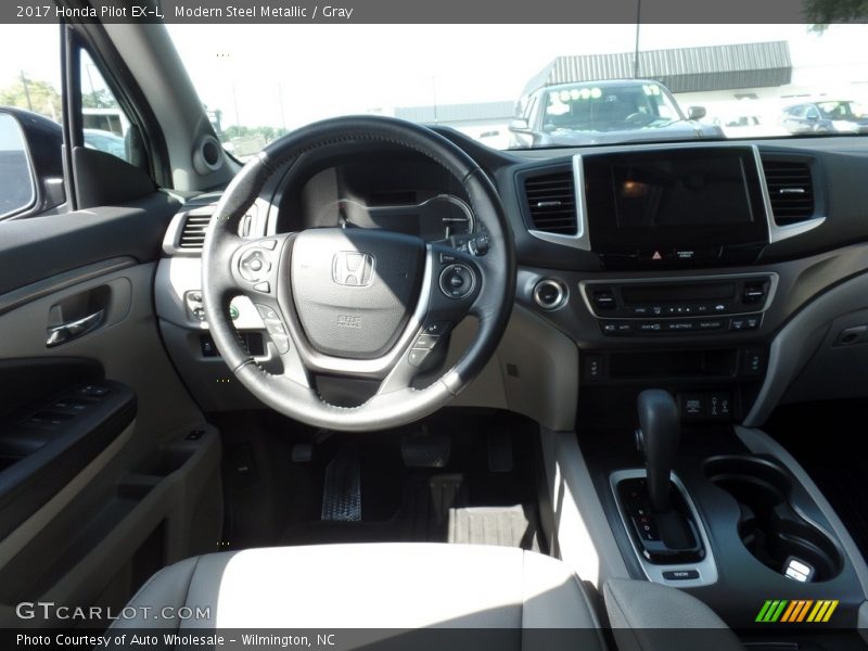 Modern Steel Metallic / Gray 2017 Honda Pilot EX-L