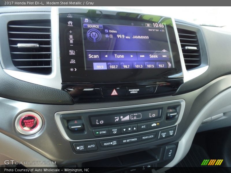Modern Steel Metallic / Gray 2017 Honda Pilot EX-L