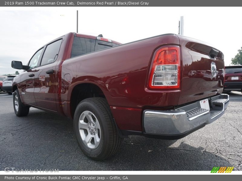 Delmonico Red Pearl / Black/Diesel Gray 2019 Ram 1500 Tradesman Crew Cab