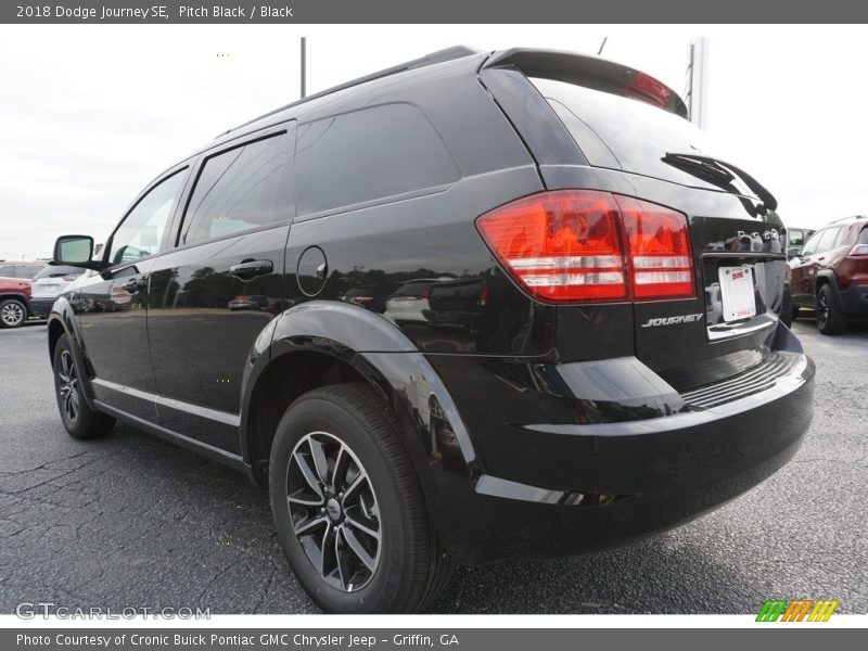 Pitch Black / Black 2018 Dodge Journey SE