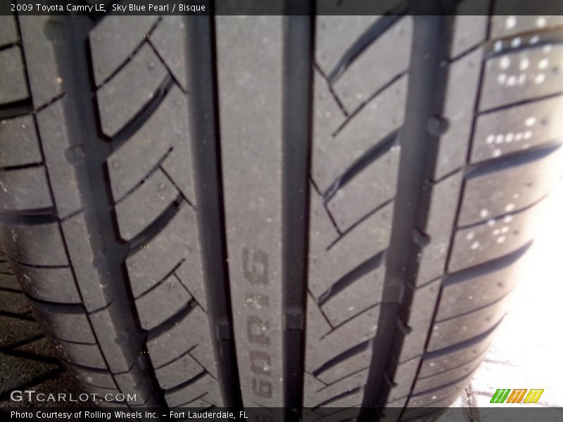 Sky Blue Pearl / Bisque 2009 Toyota Camry LE