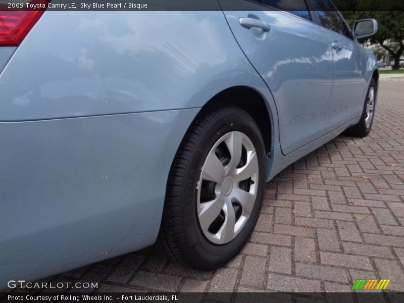 Sky Blue Pearl / Bisque 2009 Toyota Camry LE