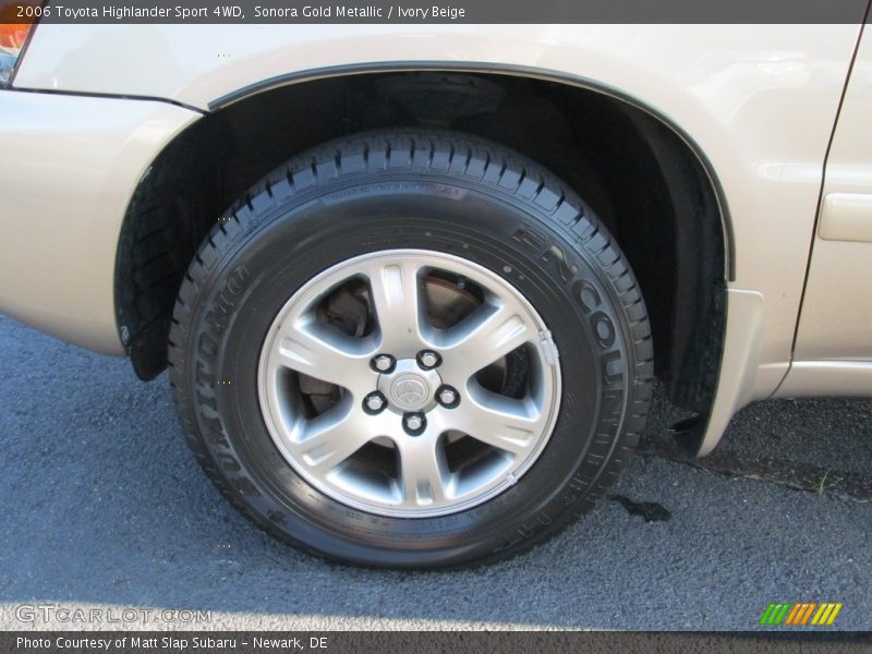 Sonora Gold Metallic / Ivory Beige 2006 Toyota Highlander Sport 4WD
