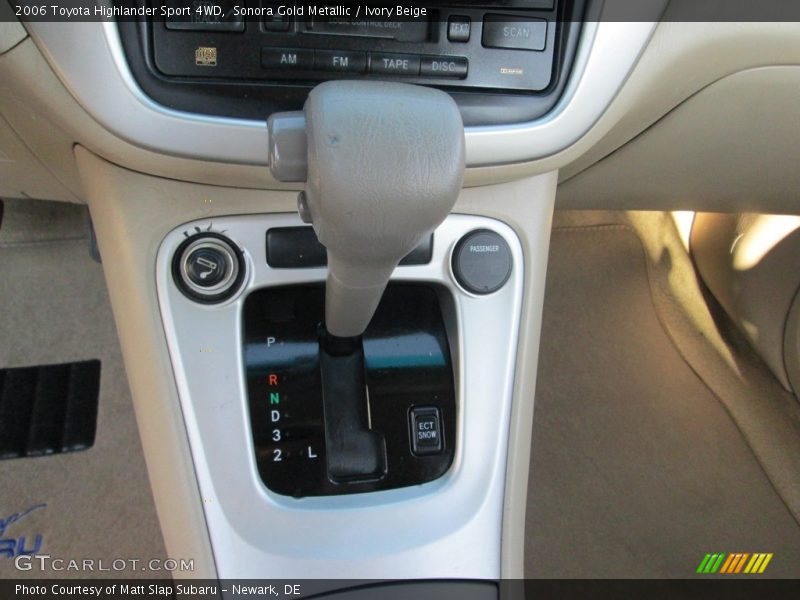 Sonora Gold Metallic / Ivory Beige 2006 Toyota Highlander Sport 4WD