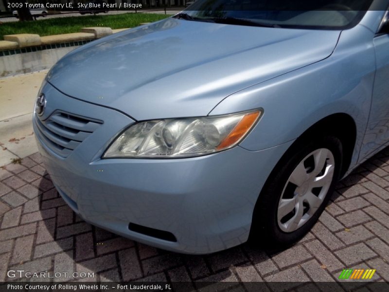 Sky Blue Pearl / Bisque 2009 Toyota Camry LE