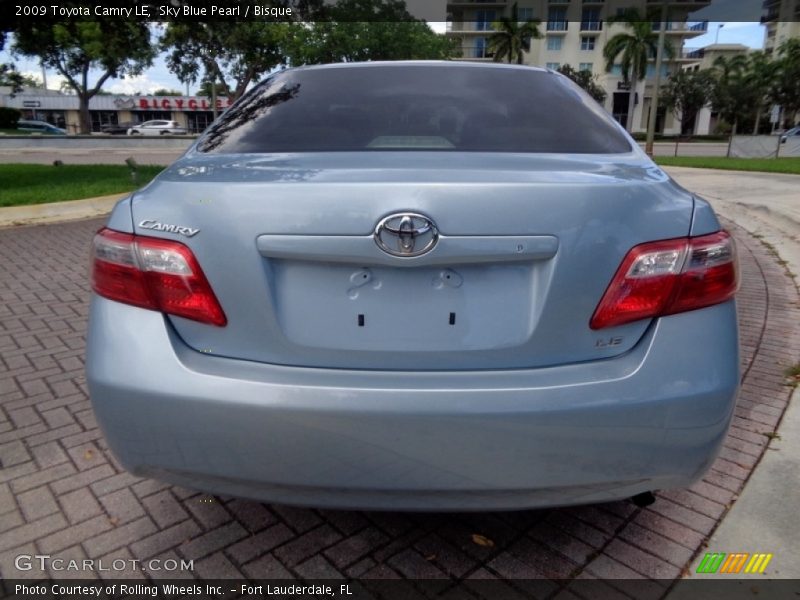 Sky Blue Pearl / Bisque 2009 Toyota Camry LE