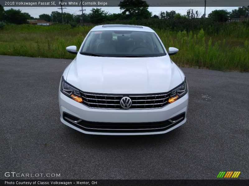 Pure White / Cornsilk Beige 2018 Volkswagen Passat SE