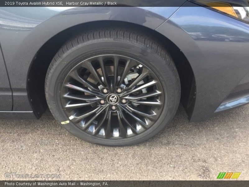 Harbor Gray Metallic / Black 2019 Toyota Avalon Hybrid XSE