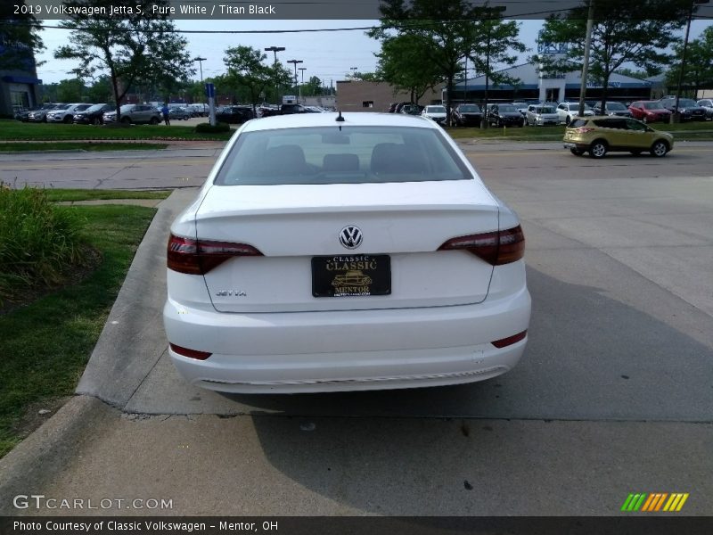 Pure White / Titan Black 2019 Volkswagen Jetta S