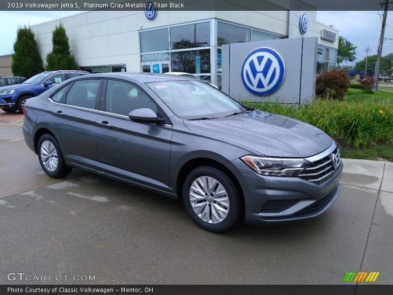Platinum Gray Metallic / Titan Black 2019 Volkswagen Jetta S