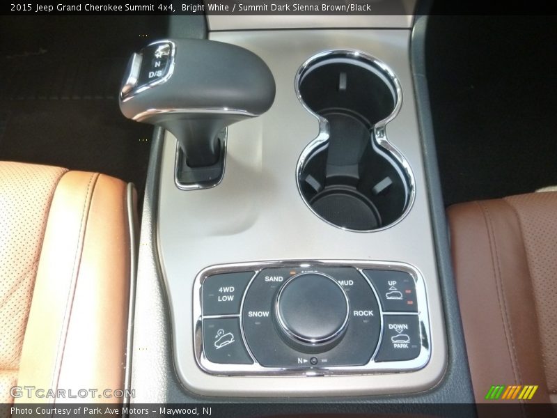 Bright White / Summit Dark Sienna Brown/Black 2015 Jeep Grand Cherokee Summit 4x4