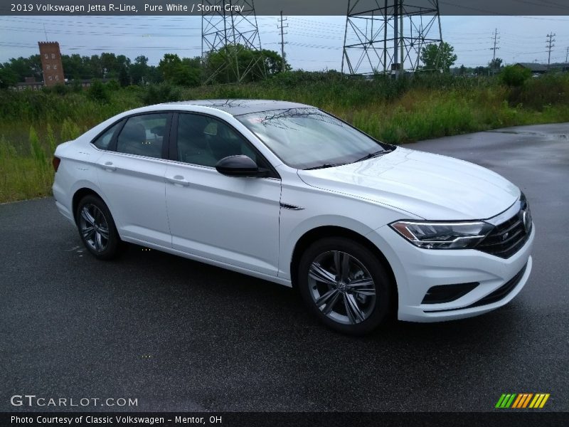 Pure White / Storm Gray 2019 Volkswagen Jetta R-Line