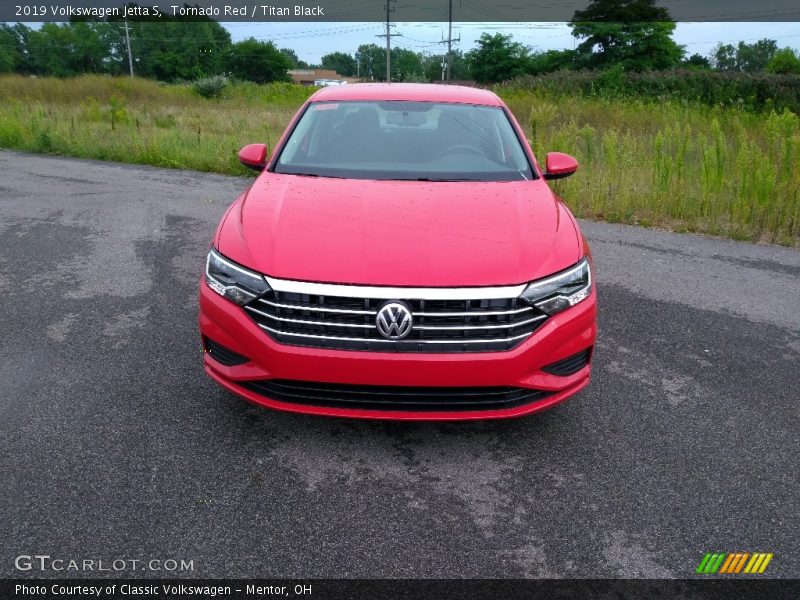 Tornado Red / Titan Black 2019 Volkswagen Jetta S