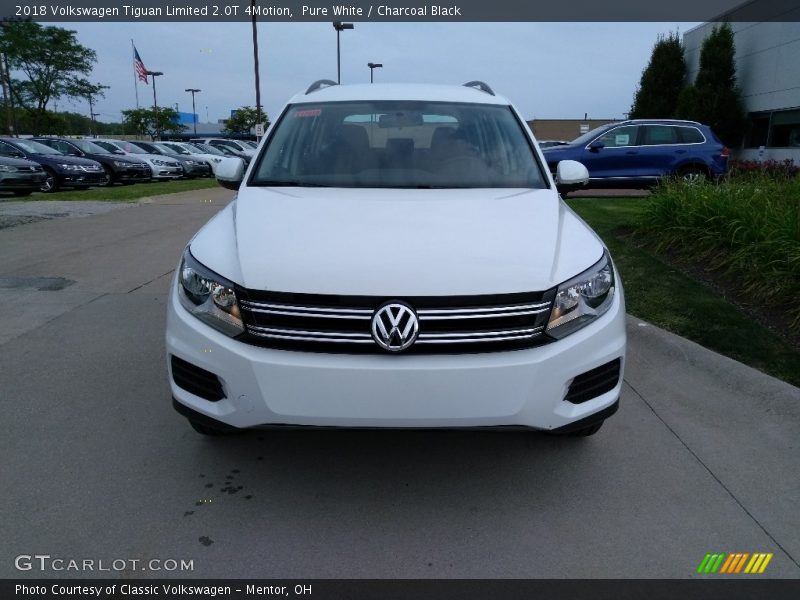 Pure White / Charcoal Black 2018 Volkswagen Tiguan Limited 2.0T 4Motion