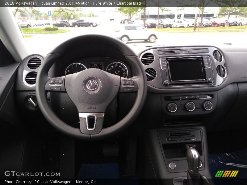 Dashboard of 2018 Tiguan Limited 2.0T 4Motion