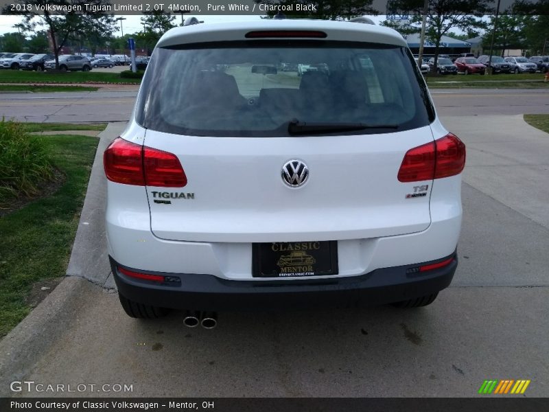 Pure White / Charcoal Black 2018 Volkswagen Tiguan Limited 2.0T 4Motion