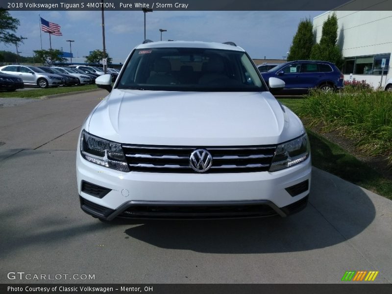 Pure White / Storm Gray 2018 Volkswagen Tiguan S 4MOTION