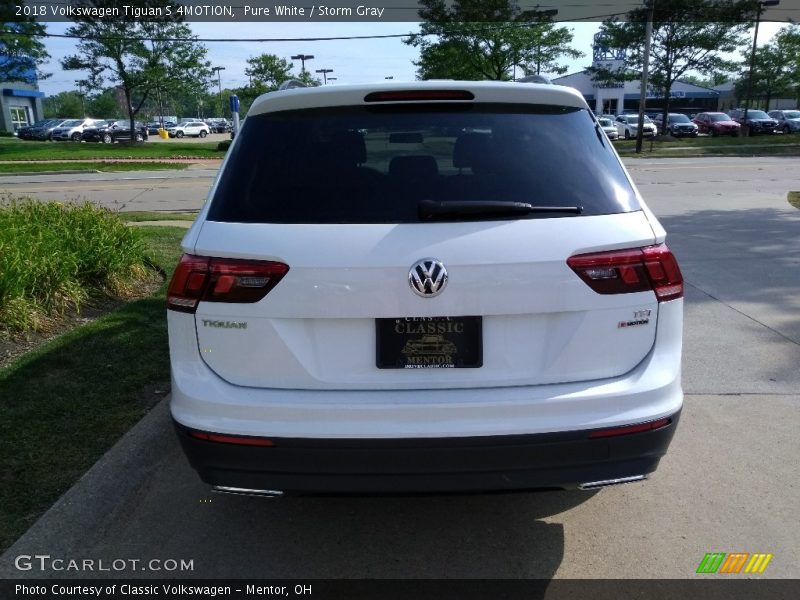 Pure White / Storm Gray 2018 Volkswagen Tiguan S 4MOTION