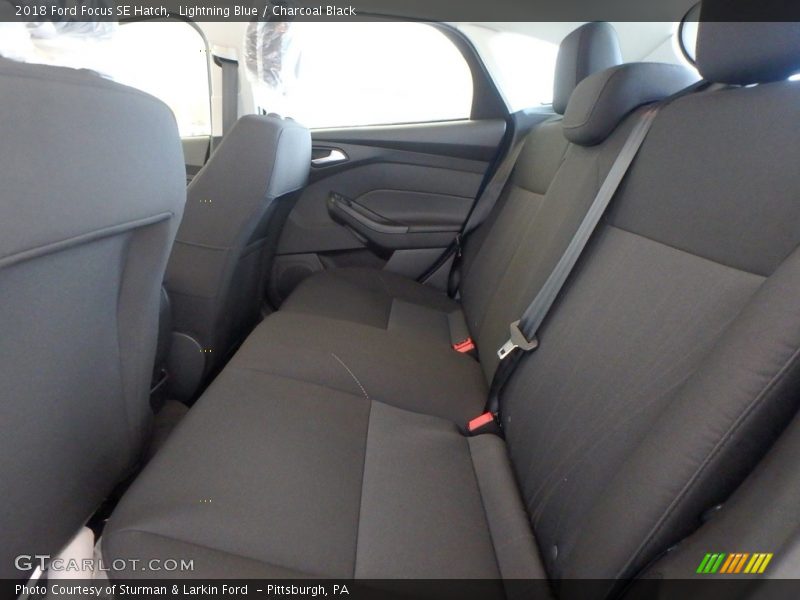Lightning Blue / Charcoal Black 2018 Ford Focus SE Hatch