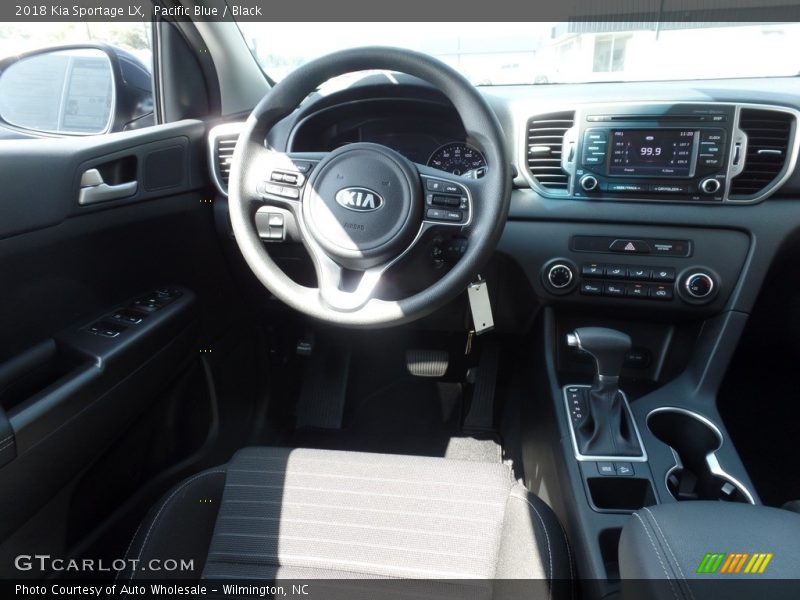 Pacific Blue / Black 2018 Kia Sportage LX