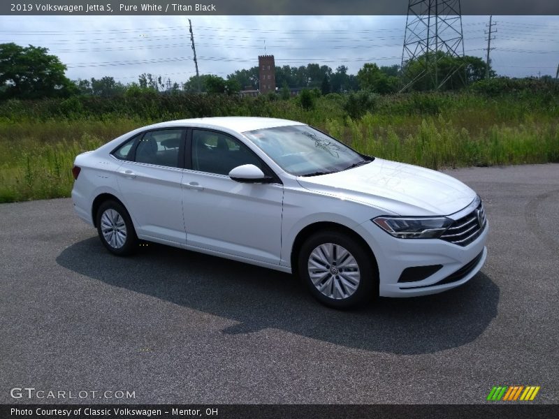 Pure White / Titan Black 2019 Volkswagen Jetta S