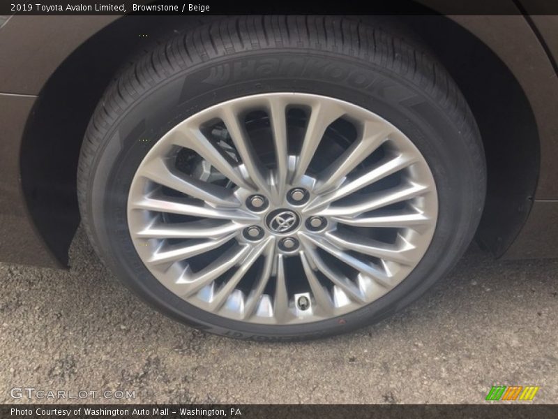 Brownstone / Beige 2019 Toyota Avalon Limited