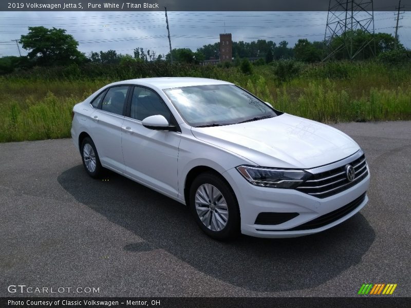 Pure White / Titan Black 2019 Volkswagen Jetta S