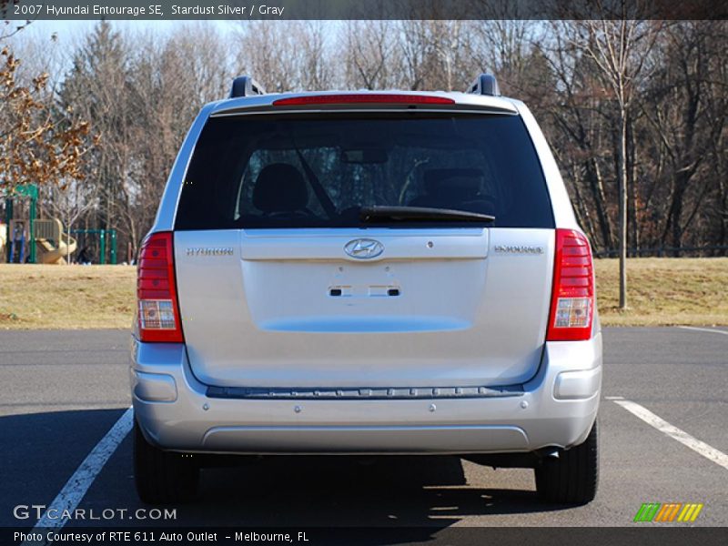 Stardust Silver / Gray 2007 Hyundai Entourage SE