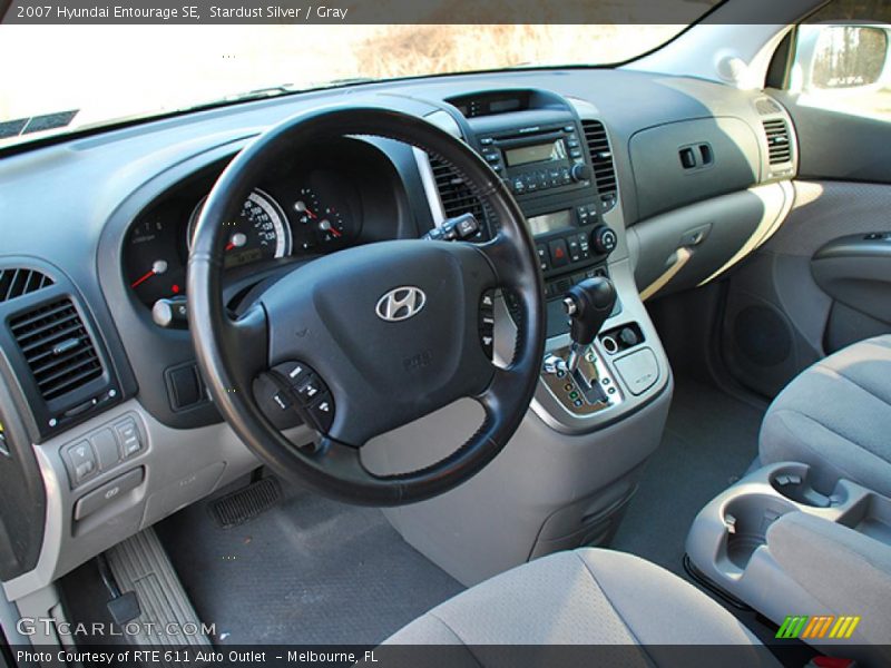 Stardust Silver / Gray 2007 Hyundai Entourage SE