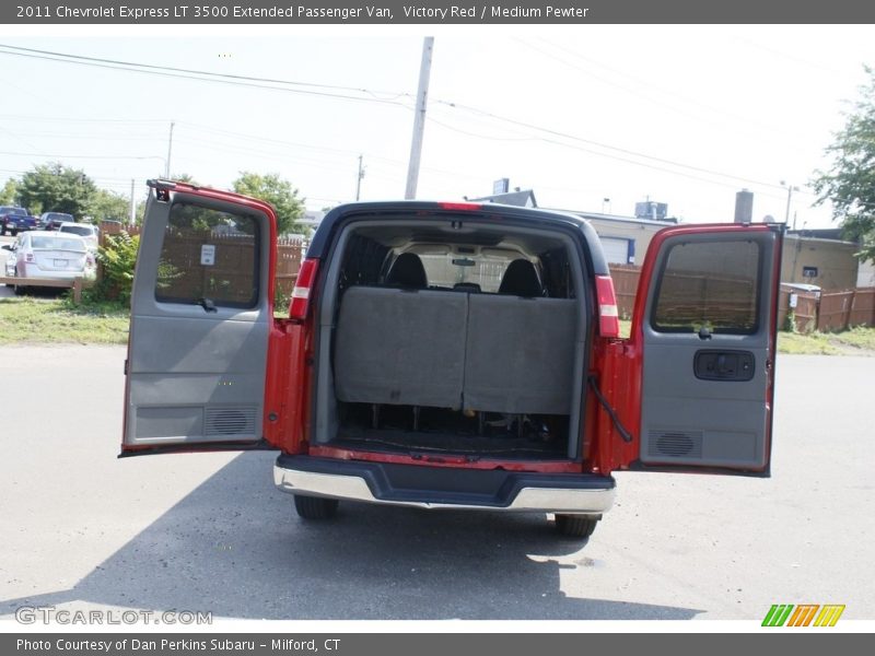 Victory Red / Medium Pewter 2011 Chevrolet Express LT 3500 Extended Passenger Van